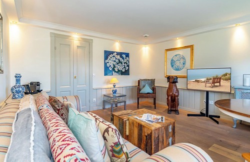 Kampen Apartment | Cozy Kampensuite Apartment with Oceanfront Pool Access