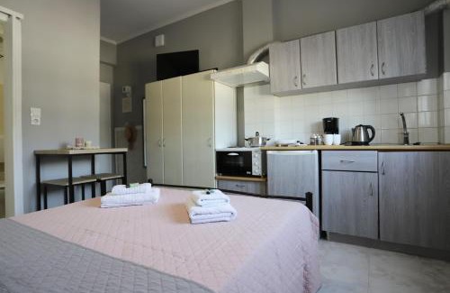 Argostoli Town Bed & Breakfast | Discover Maistros Studios 1 - Guest Rated 8.5/10