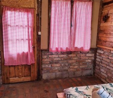Kladovo Ski Chalet | Pet-Friendly Haven: MAJ1 Rated 10/10 for Families