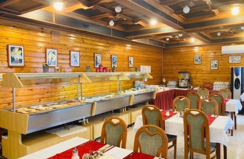 Heviz Hotel | Discover the Majerik Hotel: Oceanfront Oasis with Spa