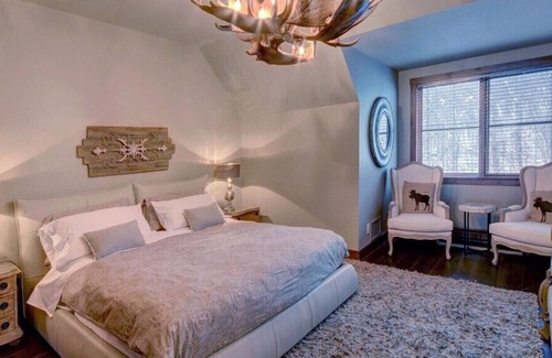 Versant Soleil Condo | Inviting 3-Bedroom Condo with Pool at the Slopes