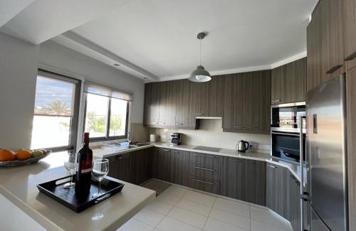 Ayios Dhometios Apartment | Stylish 2BR Boutique Apartment - Rated 9/10 by Guests