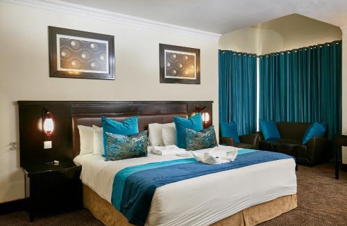 Palapye Hotel | Relax at Majestic Five Hotel: Pool, Ocean View & Spa