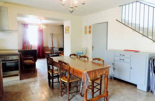 Les Assions House | Inviting Holiday Home in Les Assions with Private Terrace