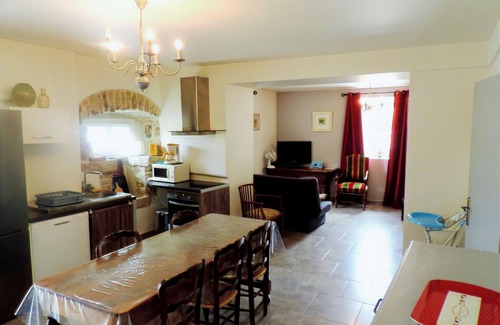 Les Assions House | Inviting Holiday Home in Les Assions with Private Terrace