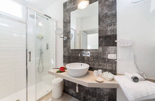 Milano Marittima Hotel | Majestic Hotel: Rated 9.2/10 with Pool and Spa Amenities