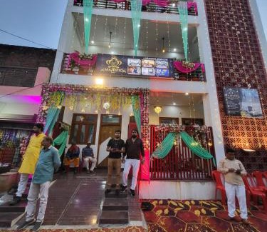 Gorakhpur Hotel | Majestic Manor