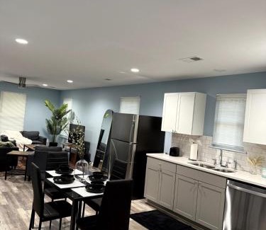Birmingham Villa | Majestic Oasis Resort 3 Bedrooms 2 Bathrooms