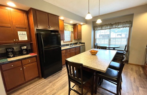 Wisconsin Dells House | Unforgettable Majestic Pines Retreat at Spring Brook Resort