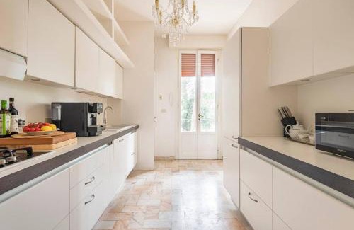 Fiesole Villa | Enchanting Villa in Florence with Jacuzzi, Sauna & Gardens