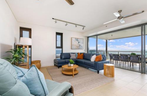 Darwin City Centre Apartment | Majestic Waterfront Lagoon with Harbour Views & Cafes