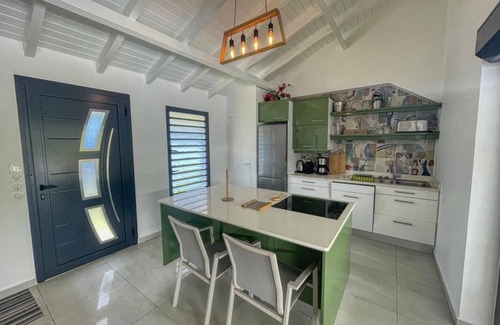 Saint-Francois Hotel | Majesty Palm: Oceanfront Retreat with Pool and Spa