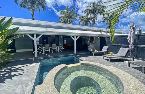 Saint-Francois Hotel | Majesty Palm: Pet-Friendly Retreat with Ocean Views