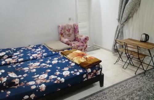 Seeb House | Budget-Friendly Stay at Majid: Pet & Child Friendly