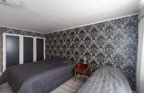 Kalajoki House | Budget-Friendly Stay at Majoitus Wanhapankki, Room B2