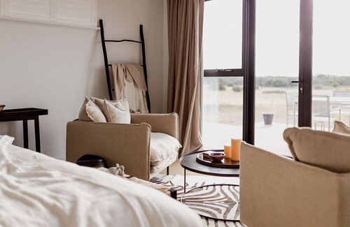 Kalgan House | Majuba Country Lodge: Family-Friendly Retreat with 9.6 Rating