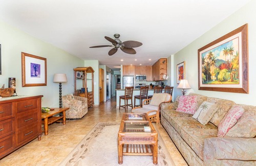 Honokowai Condo | Oceanfront Makani Sands #107: Exceptional 9.6/10 Stay