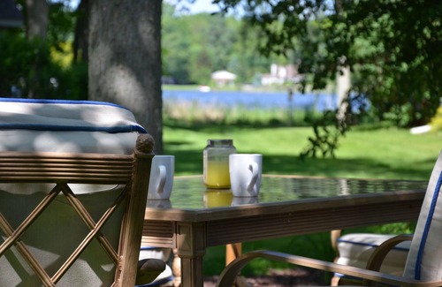 Brooklyn Cottage | Unforgettable Stays at All Sports Vineyard Lake - 9.8/10!