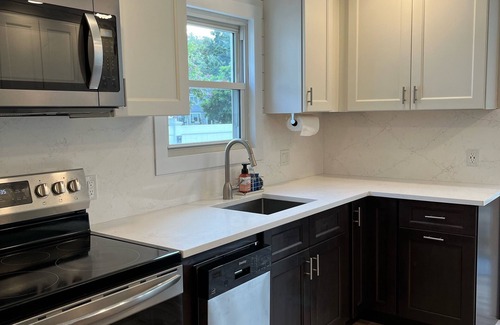 Old Lyme House | Experience Hawk's Nest Beach: Guest Rated 9.8 with Ocean Views