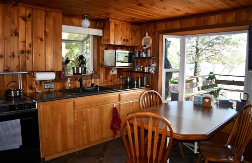 Loon Lake House | Experience Bliss on Loon Lake Waterfront - Rated 9.8/10