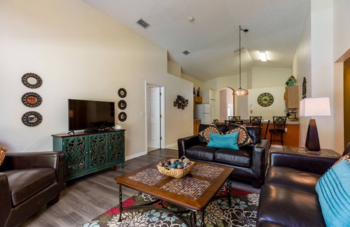 Kissimmee House | Make Your Dreams Come True at Our Ocean View Hotel!
