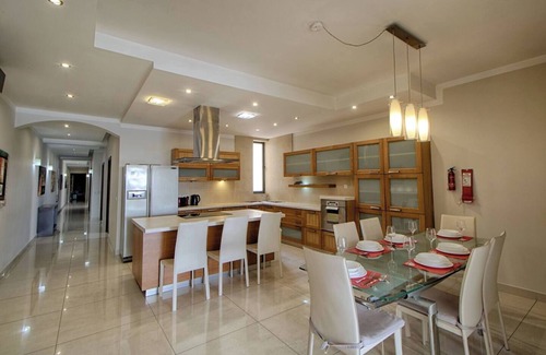 Sliema Apartment | Discover Your Dream Getaway Near Sliema Ferries