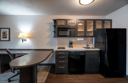 Fossil Creek Resort | Enjoy Your Stay with Free Parking and Pet-Friendly Options