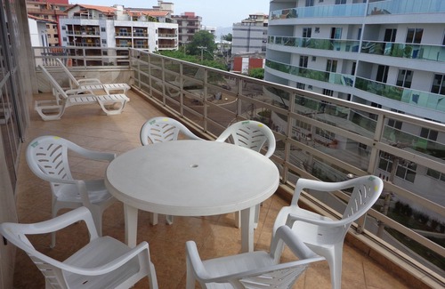 Centro Apartment | Homey Retreat with 4 Bedrooms & Free Wi-Fi Near Crafts Fair