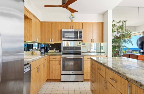Wailea Hotel | Relaxing Ocean View Getaway at Makena Surf Residence