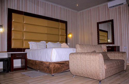 Gumare Hotel | Pet-Friendly Getaway at Makgovango Hotel with Pool Access