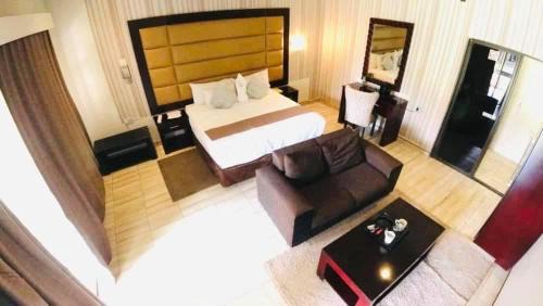 Gumare Hotel | Pet-Friendly Getaway at Makgovango Hotel with Pool Access