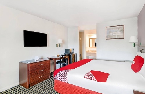 Channelview Hotel | Create Unforgettable Memories with Pet-Friendly Comfort!