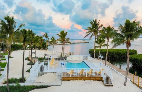 Islamorada Apartment | Create Unforgettable Memories with Comfort & Ocean Views
