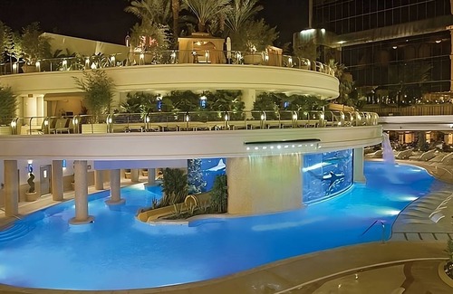Downtown Las Vegas Hotel | Unforgettable Memories with Family-Friendly Amenities!