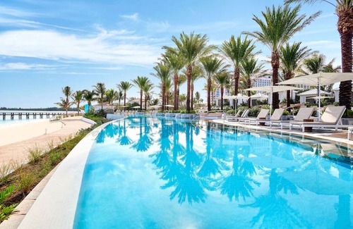 Nassau Hotel | Making The Best Memories Along The Way! Pools and Water Park! Pets Allowed!