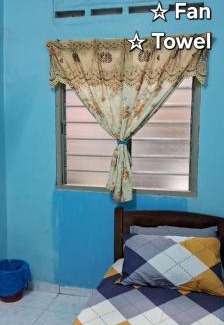 Nilai House | Family-Friendly Maktok's Nilai Homestay - Guest Rated 9.4