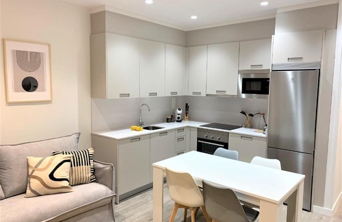 Gijon Apartment | Malú Playa: Family-Friendly 4-Star Hotel with Parking