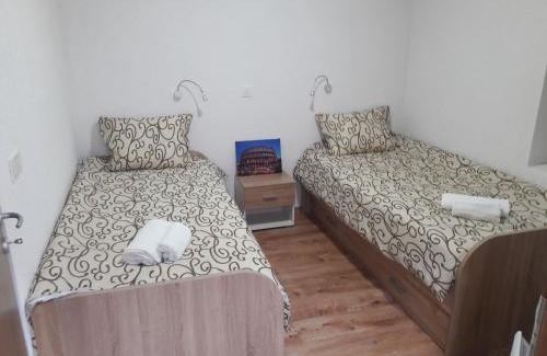 North Macedonia Apartment | Budget-Friendly Stay at Mal Odmor with Hot Tub & Breakfast