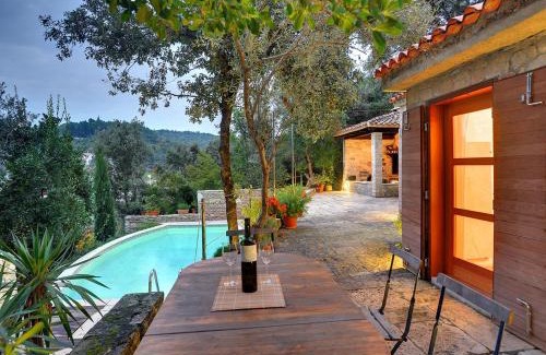 Rakalj House | Elegant Mala Villa: Oceanfront Bliss & Guest Rated 9.7