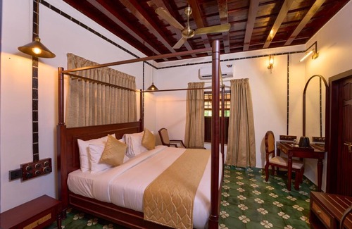 Tirur Resort | Malabar Kovilakam: Family-Friendly Retreat with Pool & Spa