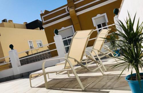 Las Acacias House | Family-Friendly Malaga Beach House with Ocean Views & Bikes