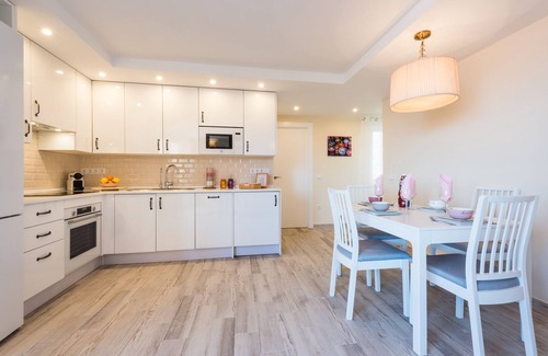 El Ejido Apartment | Malaga Centro: Cathedral Views & Free Private Parking