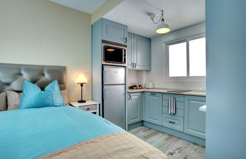 Seminario Apartment | Oceanfront Malaga Lodge Studio: Guest Rated 9.1/10