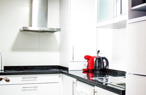El Palo Apartment | Relax at Malaga Palo: Family-Friendly Spa Retreat Awaits