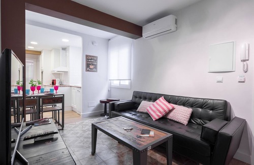 Capuchinos Apartment | Explore Malaga Suite in City Center with Spa & Breakfast
