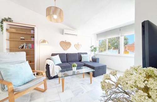 Pedregalejo Playa Apartment | Experience Oceanfront Comfort at Malagadevacaciones Elcano 20