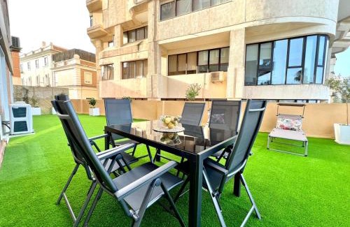 La Malagueta Apartment | Oceanfront Retreat at Malagueta Beach with Private Terrace
