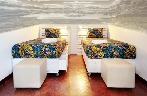 Polana Cimento A House | Discover Malagueta Inn: Family-Friendly with Great Amenities