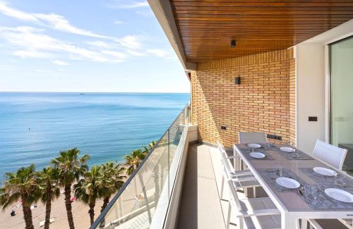La Malagueta Apartment | Oceanfront Escape at Malagueta Luz by Renthas - Rated 9.2