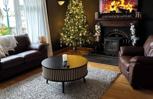 Malahide House | Top-Rated Malahide Guest Rooms with Breakfast and Kitchen